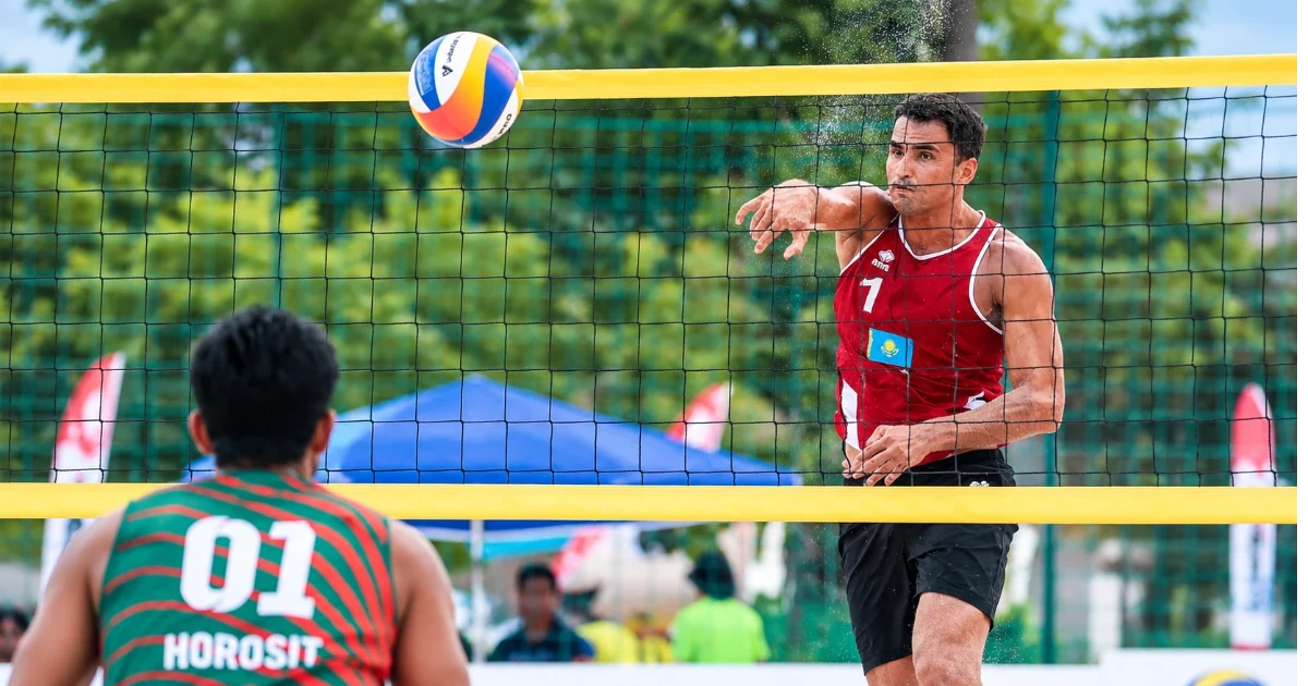 Kazakhstan Pair Stages Comeback