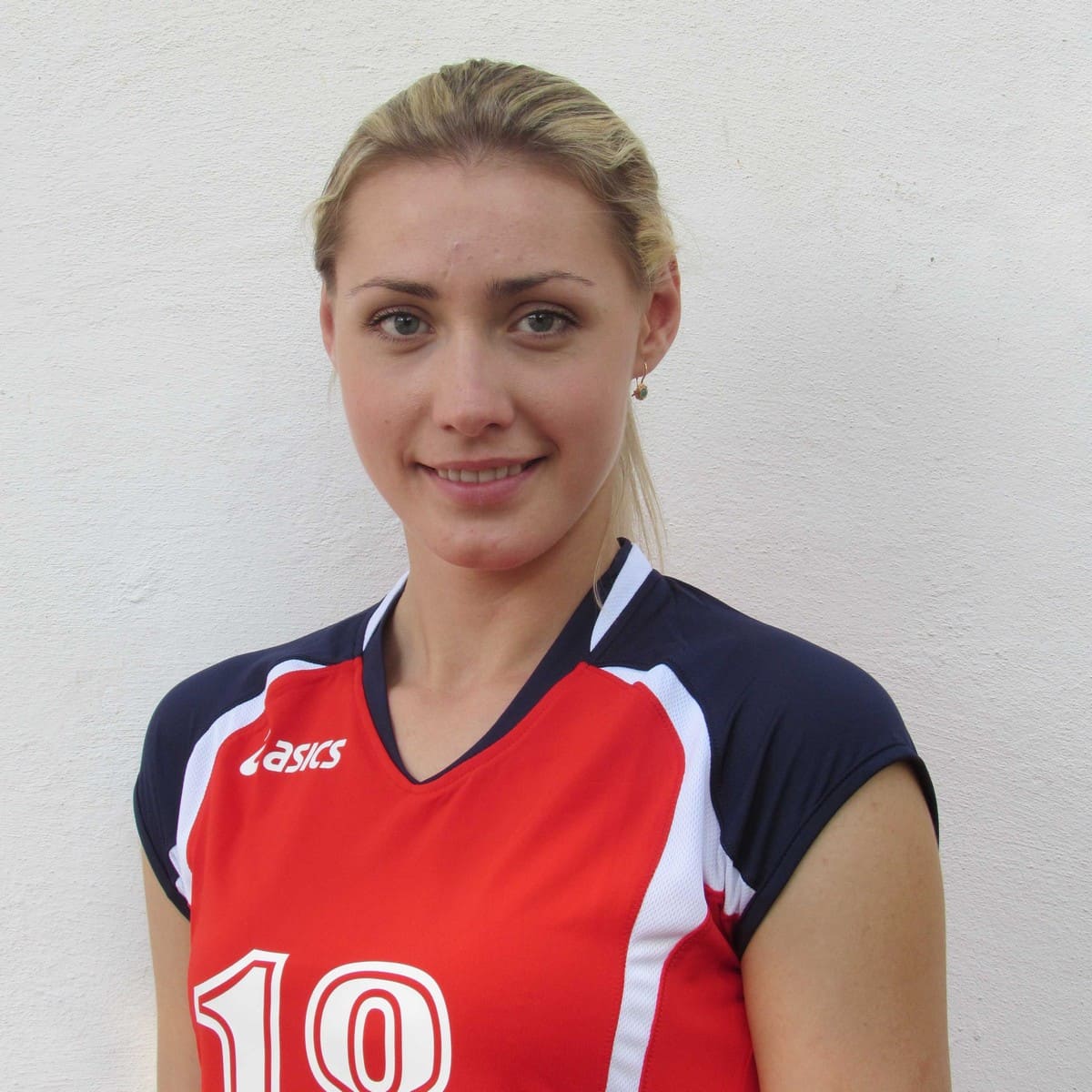 Лина Лазаренко волейбол